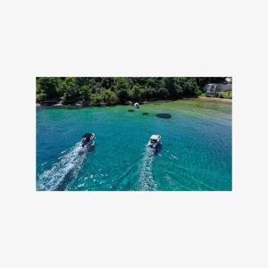 Private Boat Tour with 2 Stops Snorkeling and Wine